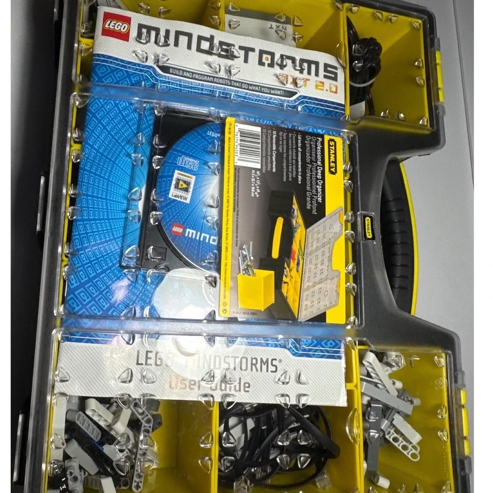 LEGO Mindstorms NXT 2.0 8547 Robot Set w/ NXT Brick Manual Disc Case Powers On